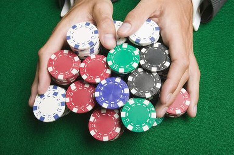 How to choose a website for online gambling?