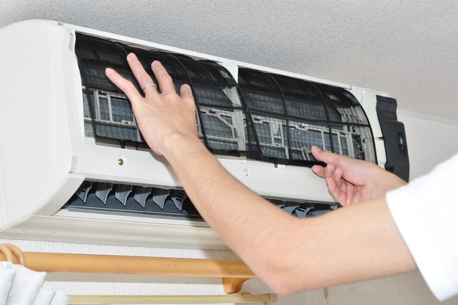 Almost All AC Service Call for an Expert Service Technician