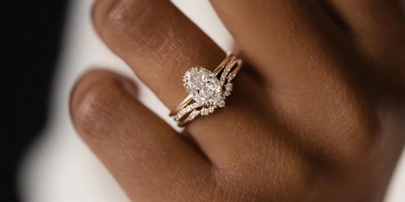 Learn About Platinum And Gold So That You Can Buy Affordable Wedding Rings From Alexander Sparks