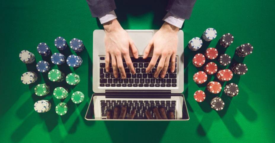 Amazing Strategies to Play Online Poker